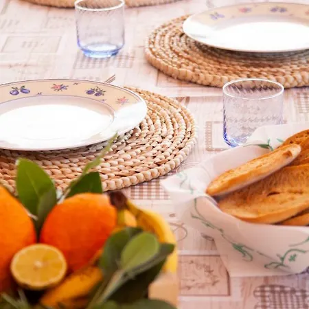 度假居 Lilly 莱波拉诺